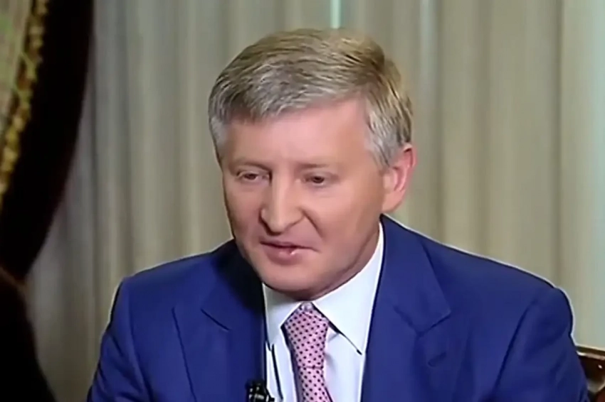 Украинский «чёрный пиарщик»: самый богатый олигарх Украины готовит государственный переворот при помощи армии