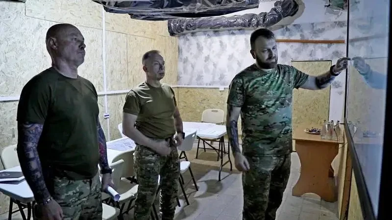 Сырский пожаловался на «тотальное просачивание» российских войск в тыл ВСУ