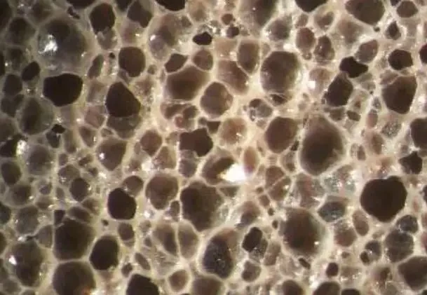 О ячеистом полиуретане в топливных баках для предотвращения пожаров