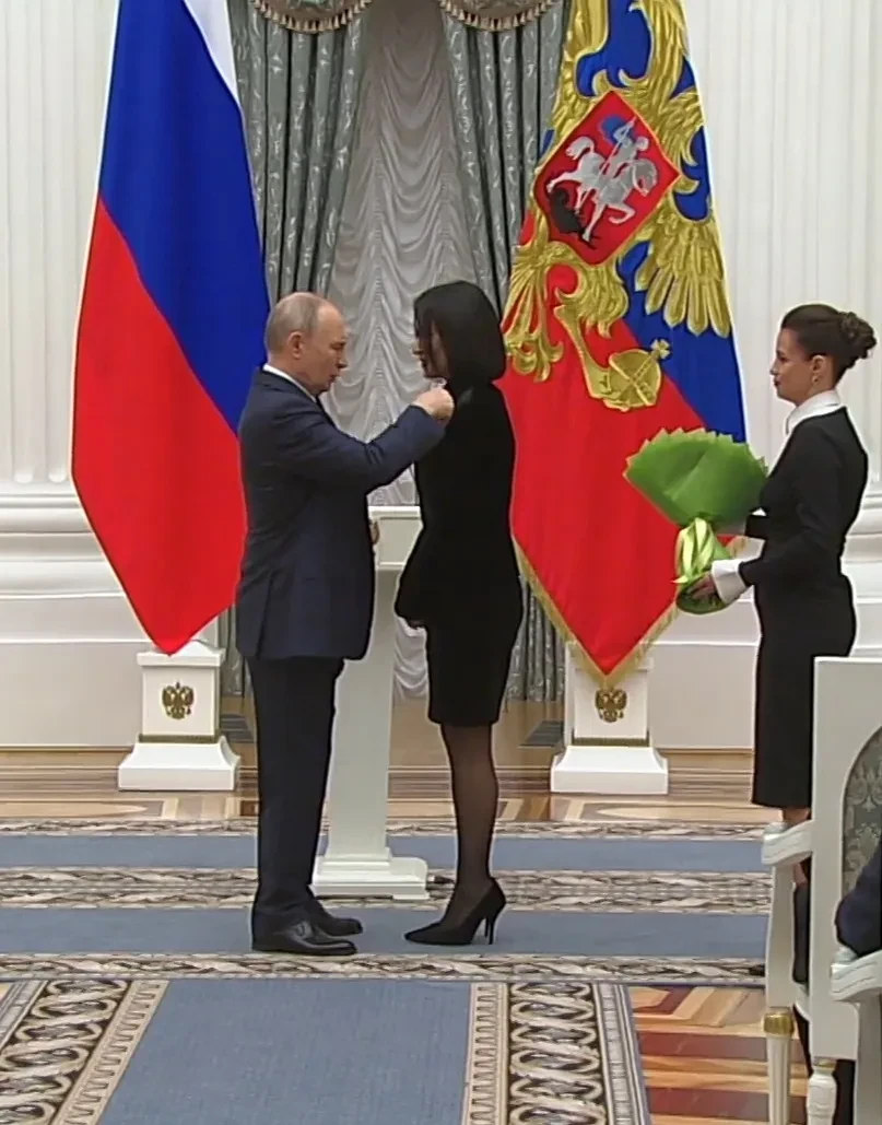 Владимир Путин вручил Тине Канделаки и Никите Михалкову высшие госнаграды