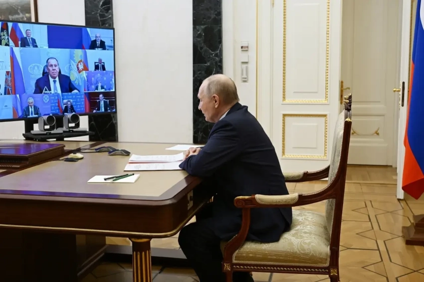 Путин может провести сегодня вечером второе на этой неделе совещание Совбеза