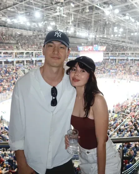 Нурлан Сабуров впервые вышел на сцену после 50-летнего запрета на въезд в Россию и пошутил про Ксению Собчак