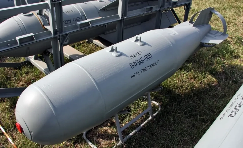 Российские ВКС начали применять зажигательные авиабомбы ОФЗАБ-500 по окопам ВСУ