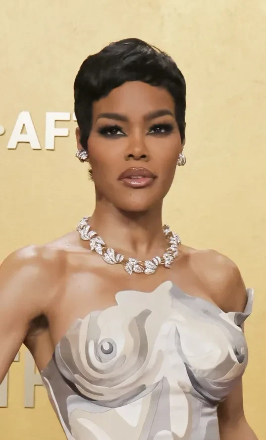 Ирина Шейк, Деми Мур, Юрий Колокольников, Тимоти Шаламе, Кирстен Данст посетили премию Гильдии киноактёров США