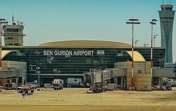 КСИР нанёс удары гиперзвуковыми ракетами по аэропорту Бен-Гурион и зданию Минобороны в Израиле