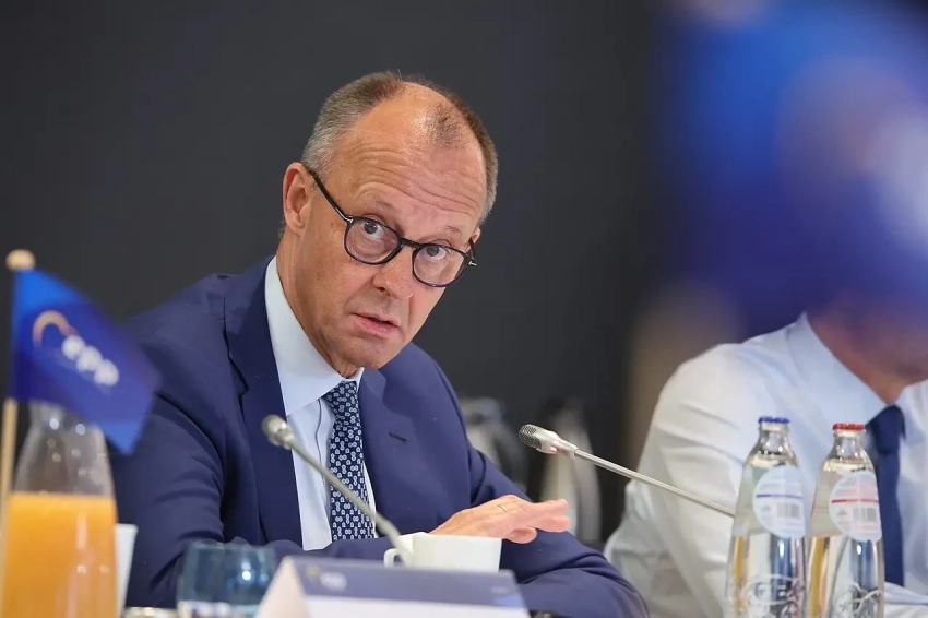 Мерц недоволен ослаблением санкций США против РФ и отсутствием единства в G7