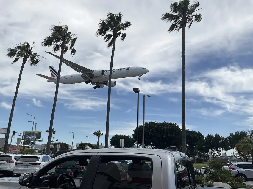 Западные авиакомпании из-за дефицита топлива отменяют рейсы в ряд регионов